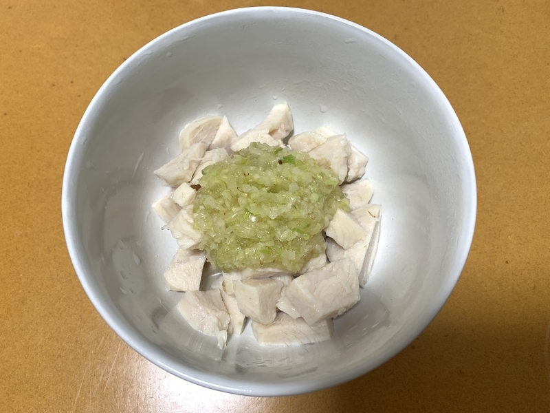 サラダチキンとねぎ塩の写真