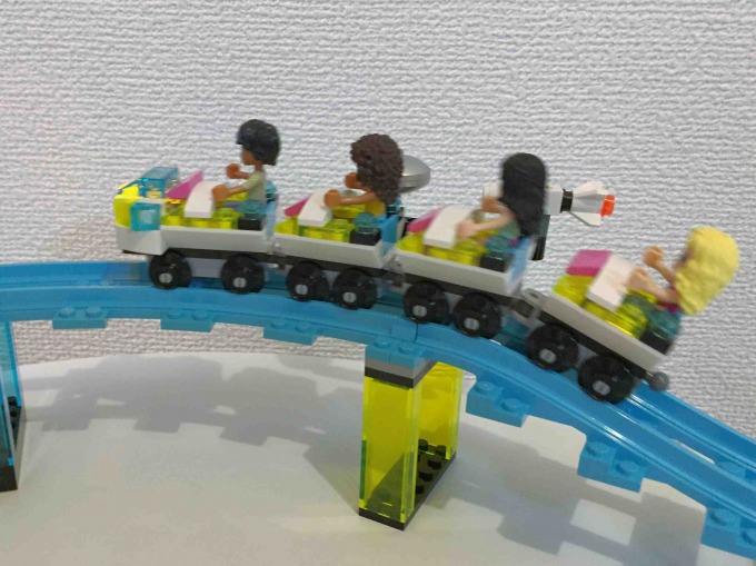 レゴ フレンズ 遊園地 ジェットコースターセット 41130 で2歳の娘と