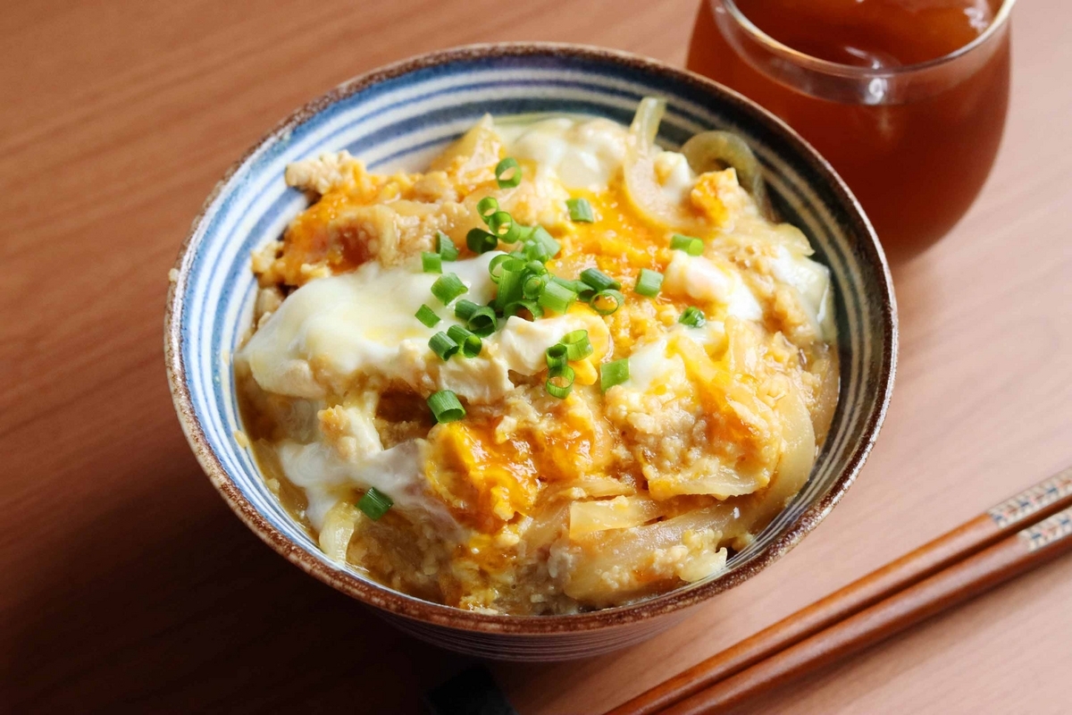 そぼろ丼くん様 すき家「旨だしとりそぼろ丼」発売、野菜の甘みと魚介だしの