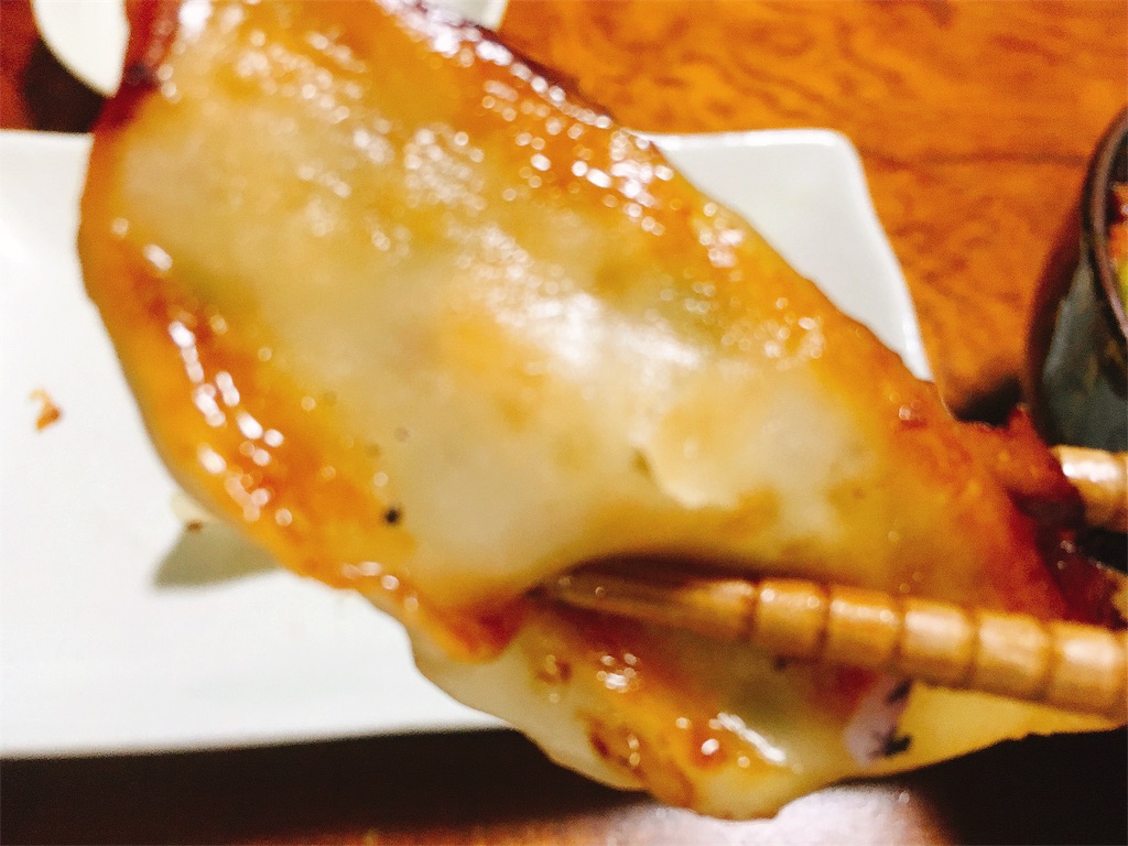セブンイレブン焼き餃子のアップした写真