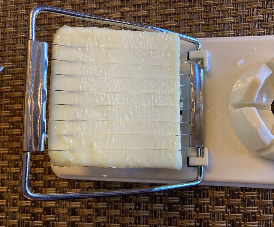 感想 100均エッグカッター ゆでたまごの飾り切り で7種の食材をカットしてみた ぼんやりスズメの備忘録