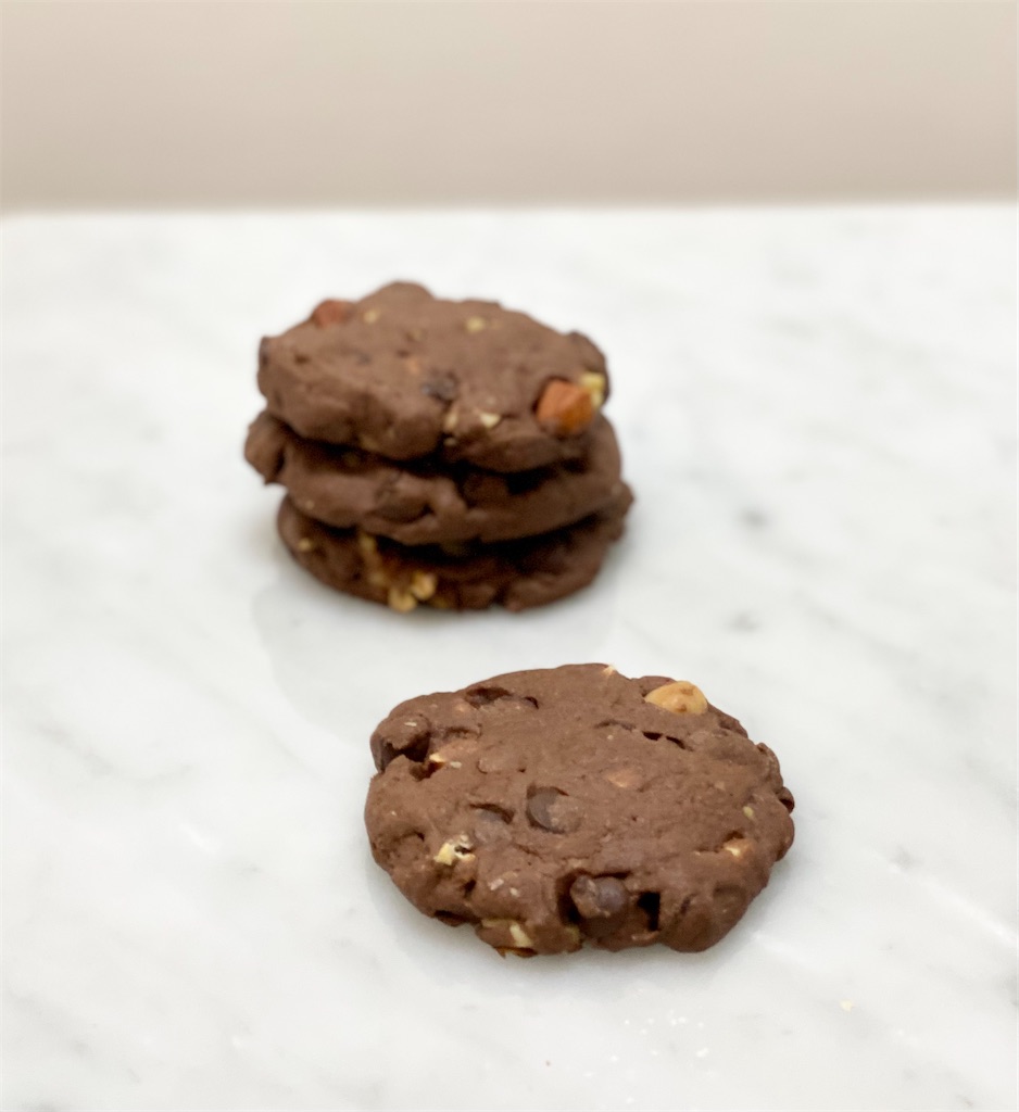 ナッツとチョコのクッキー カジュアルだからこそこだわりを満載にして なるほど お菓子事典 小さな製菓専門学校 ナッツとチョコのクッキー カジュアルだからこそこだわりを満載にして なるほど お菓子事典 小さな製菓専門学校
