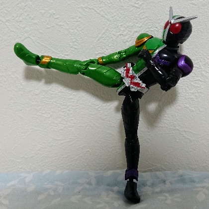 仮面ライダー RKF レジェンドライダーシリーズ 仮面ライダーダブル サイクロンジョーカー＆ハードボイルダー Amazon.co.jp: 仮面ライダー RKF レジェンドライダーシリーズ