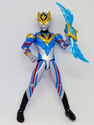 迸れダイナミック！ウルトラマンデッカー ダイナミックタイプ
