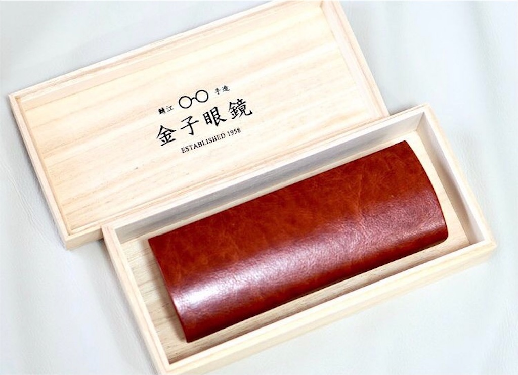 金子眼鏡とアーバンリサーチのコラボ眼鏡がコスパ最強！ - MEGANE