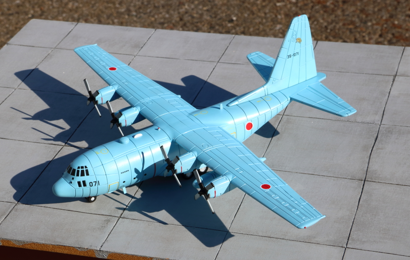 1/144 C-130H 航空自衛隊 - 俺が思うに、例えばあの子は模型少女 1/144 C-130H 航空自衛隊 - 俺が思うに、例えばあの子は模型少女
