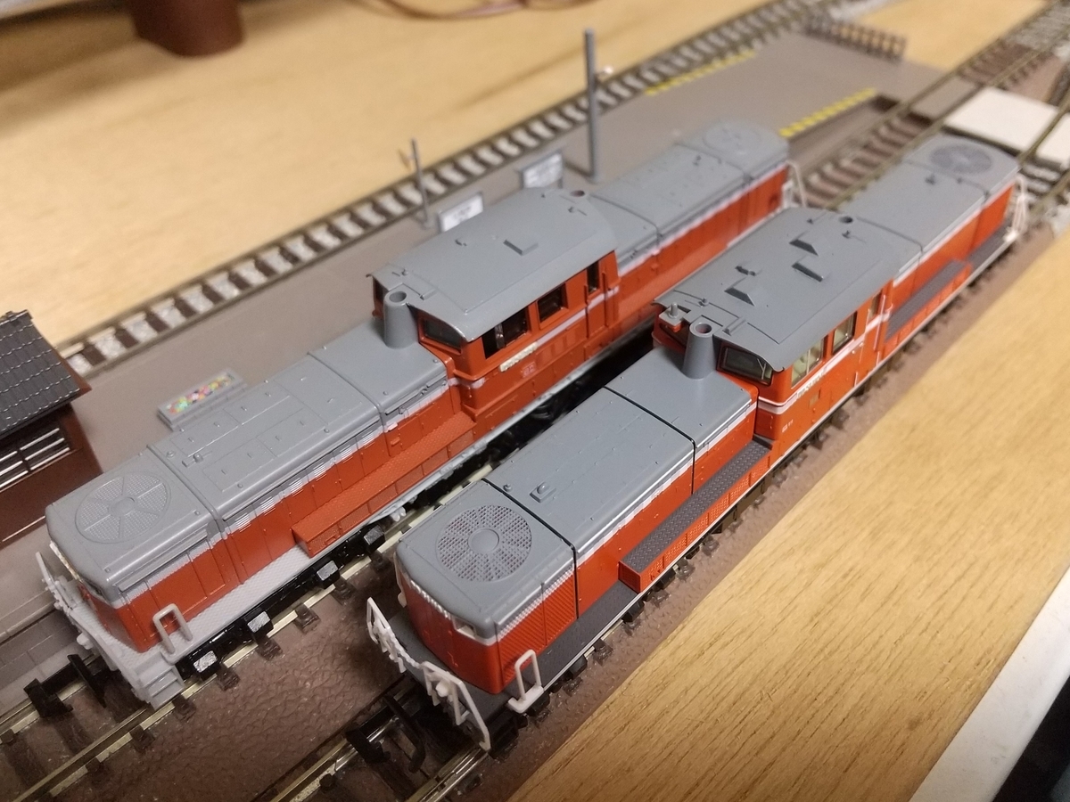 TOMIX DD51-1000番台(米子運転所)・旧製品との比較 - 青リボン TOMIX DD51-1000番台(米子運転所)・旧製品との比較 - 青リボン