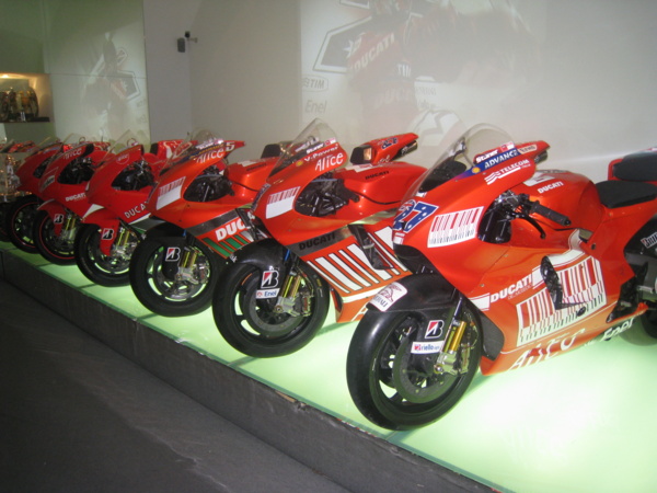 20101127012120