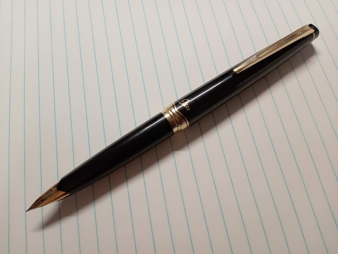 PILOT スターリングシルバー ボールペン 本体 + リフィル3本 + ケース PILOT スターリングシルバー ボールペン 本体 + リフィル3本 +