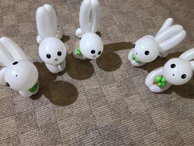にじいろ風船師みずきのバルーンアート体験教室のウサギ