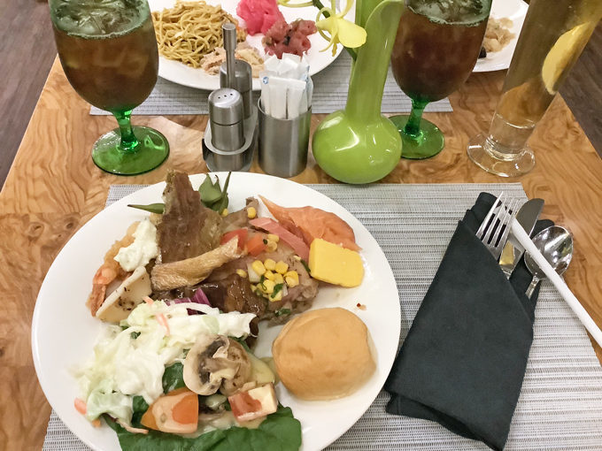 レストランパームのバイキング