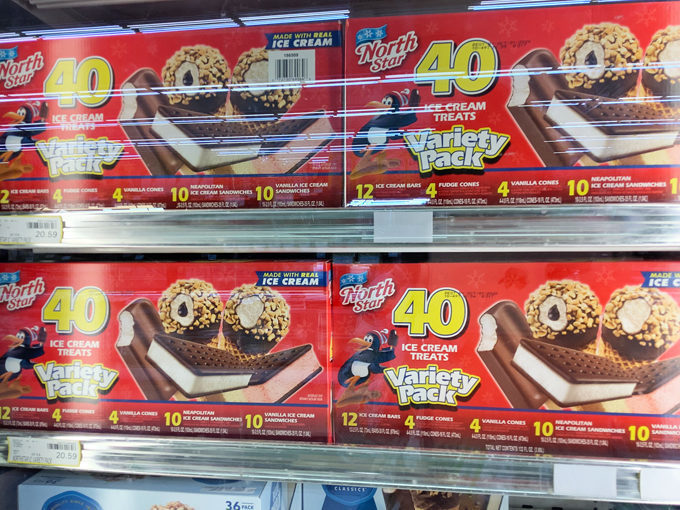 グアムのスーパーのアイスクリーム