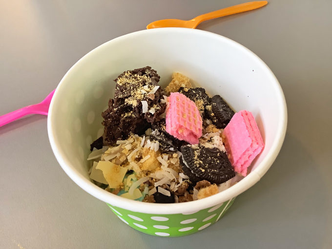 Cold stone yogurt bar