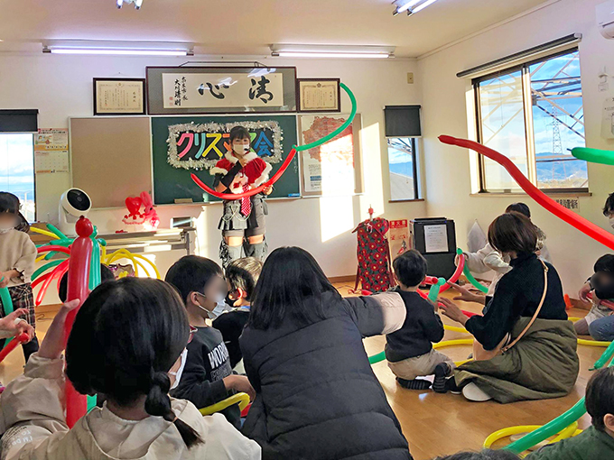 バルーンアートのクリスマスリース バルーンアートのクリスマスリース