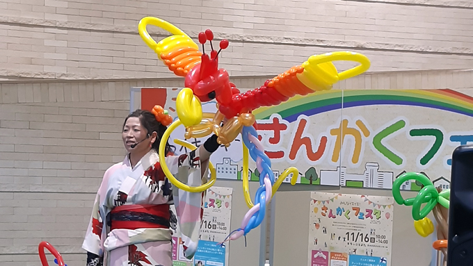 バルーンアートの火の鳥