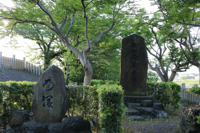 観世発祥の地（奈良県川西町）観阿弥の祖父、楠木正遠は隣の南河内