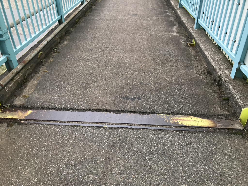 f:id:bridge1215:20200620101626j:plain