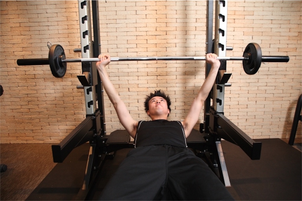 GOGO JAMP ベンチプレス　　leeniel ベンチプレス50kg
