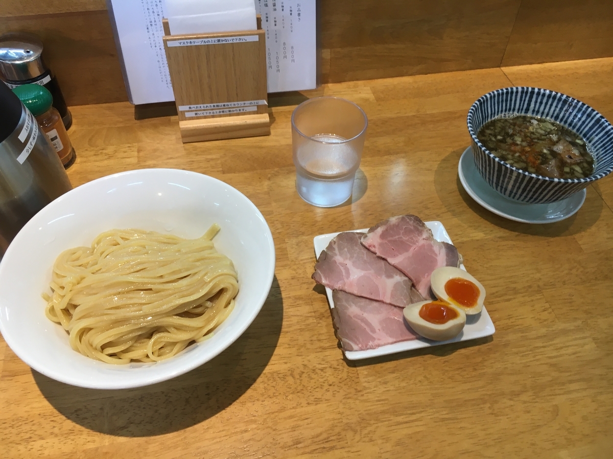 f:id:brown-lizard:20201129140519j:plain