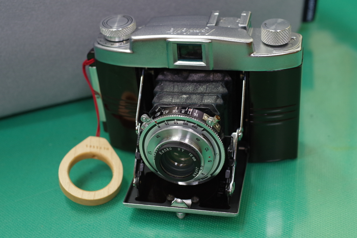 KONIKA Range Finder - 古レンズの風に吹かれて