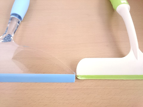 100均 ダイソーの水切りワイパー スクイジー が進化 前よりぐっと使いやすくなりました ブーさんとキリンの生活