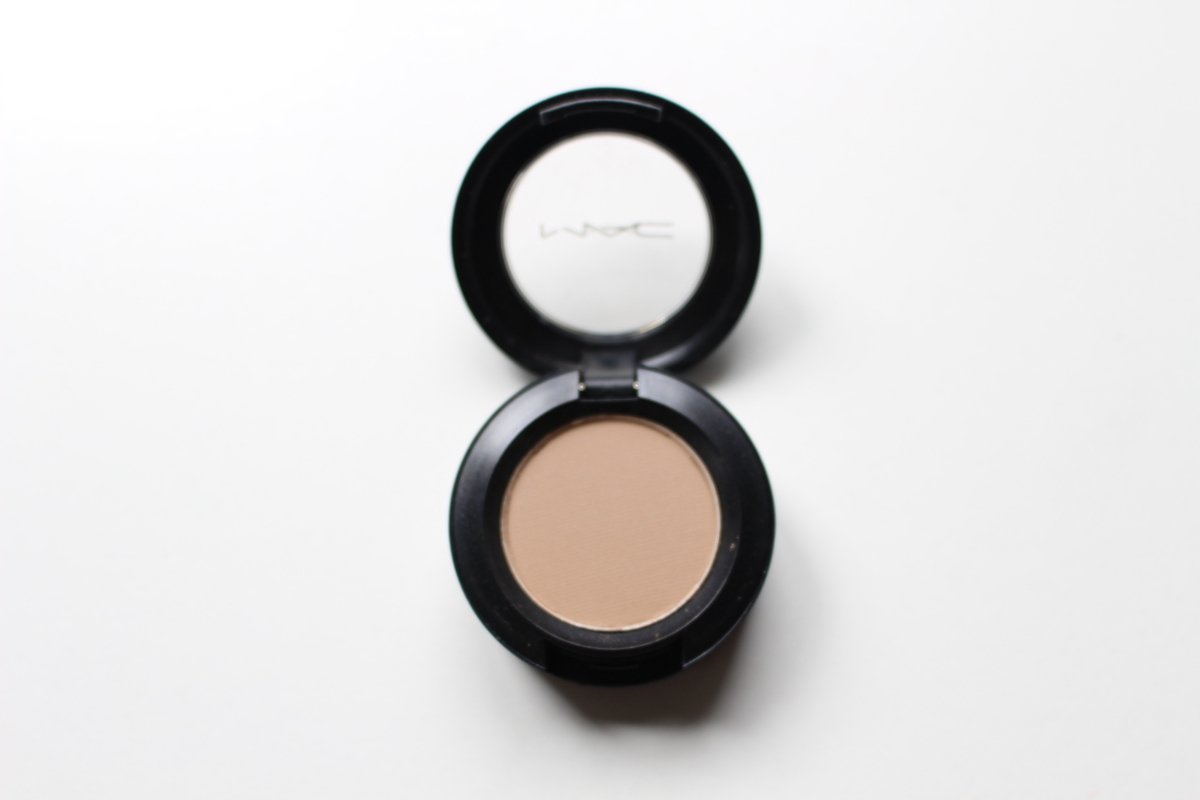 MAC 人気アイシャドウ オメガ