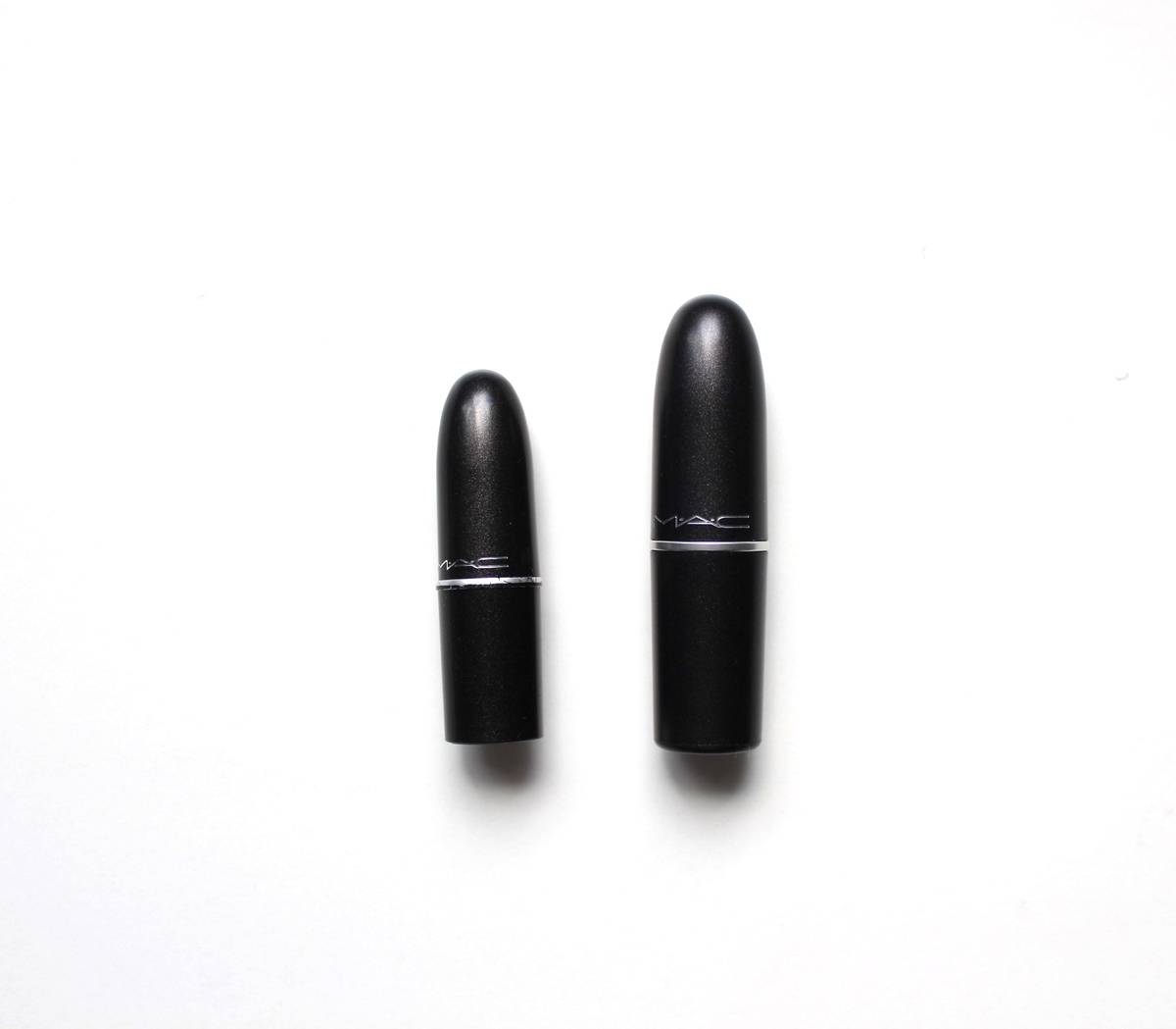 MAC　ミニリップの大きさ比較