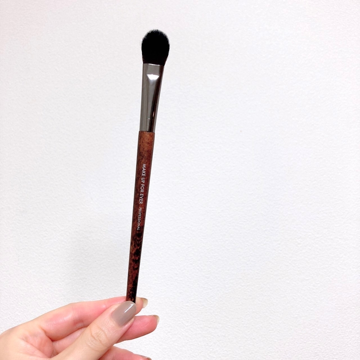 メイクアップフォーエバー　ハイライトブラシ