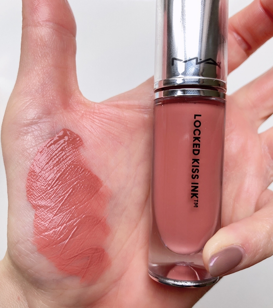 色比較あり！新作MACの落ちないリップ ロックドキスインクをレビュー