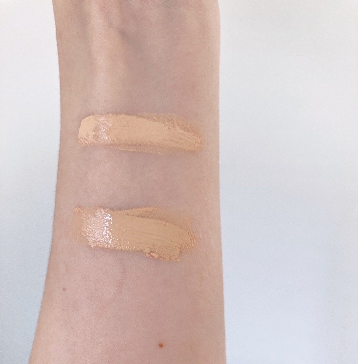 MAC コンシーラー 色比較