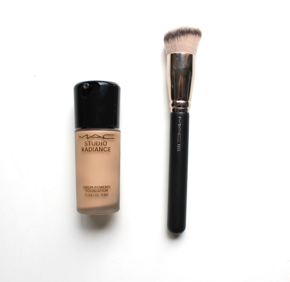 MAC ファンデ ブラシ