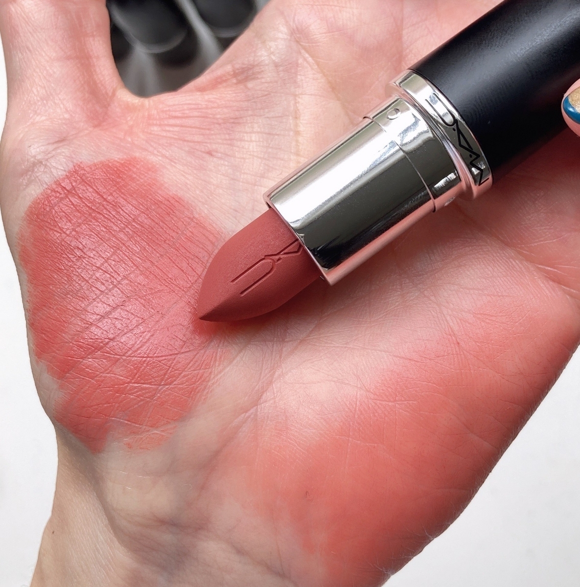 マルイットトゥザマックス スウォッチ