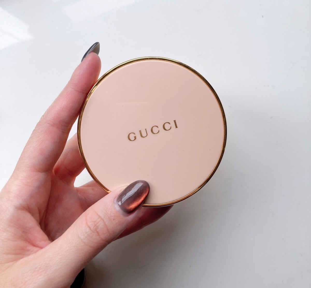 GUCCI フェイスパウダー