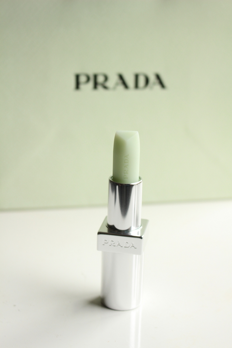 プラダ　リップバーム