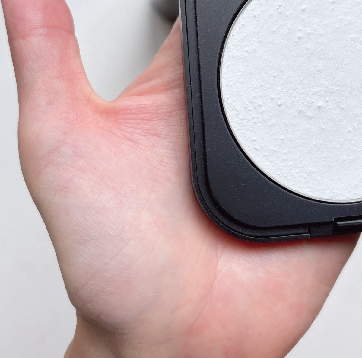 メイクアップフォーエバー プレスト