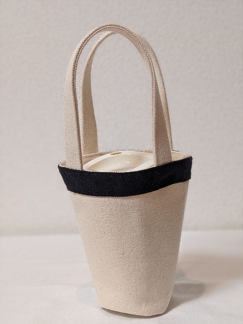 ディズニーストアでみつけたミッキーのドリンク用トートバッグを使ってます みやびなlife