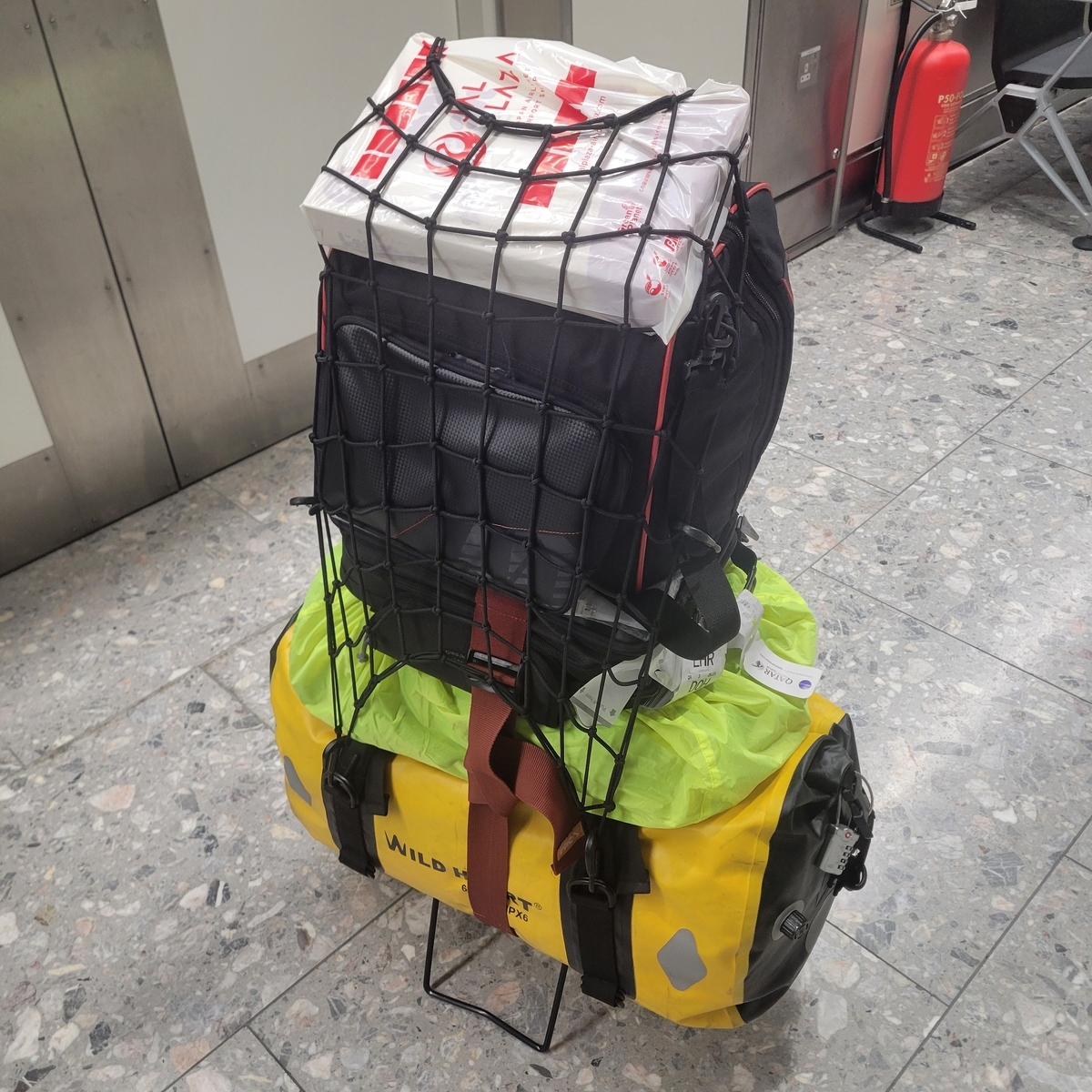交通機関での移動時はキャリーカート - おっかなびっくり海外ツーリング