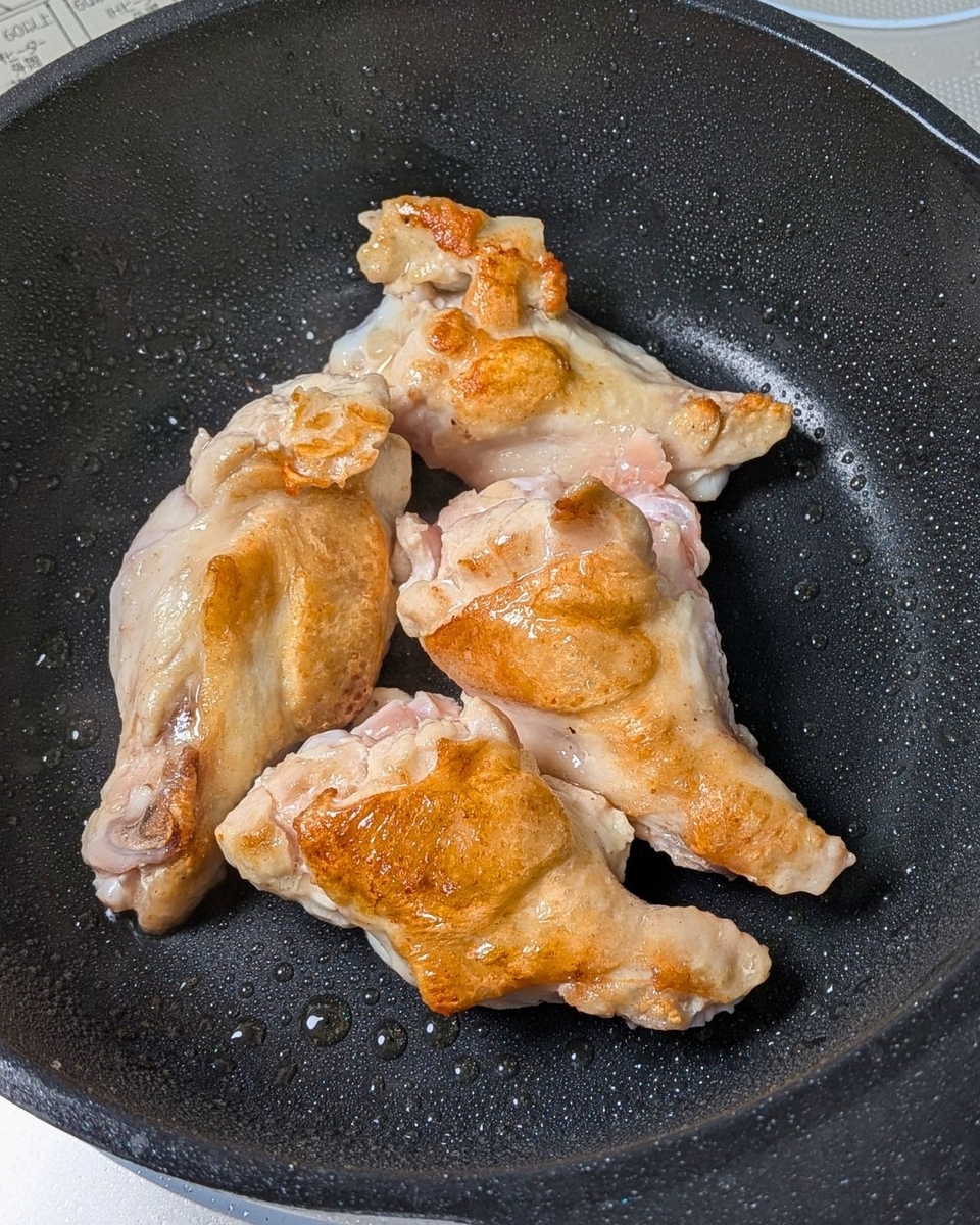 手羽元を焼く