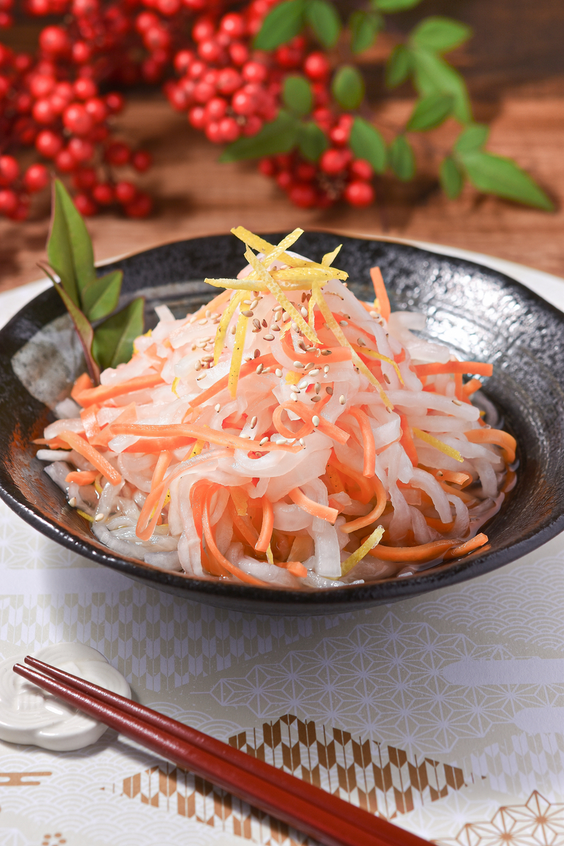 白だし仕立ての柚子香る紅白なますの完成写真