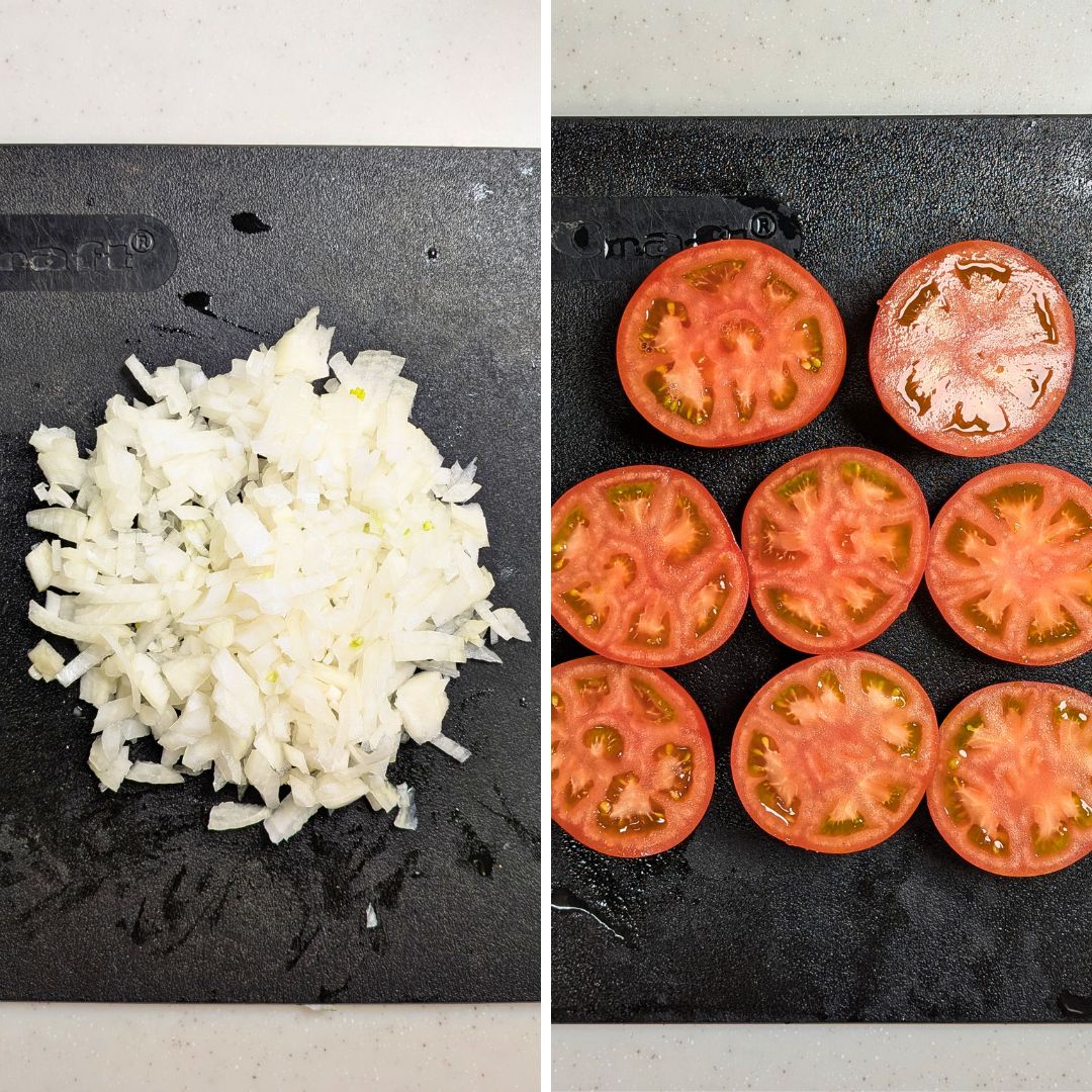 玉ねぎのみじん切りとトマトの下準備