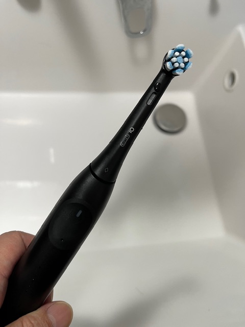 【未開封品】 ブラウン 電動歯ブラシ オーラルB iO2S ブラックE Amazon.co.jp: ブラウン 電動歯ブラシ オーラルB iO2S (電動