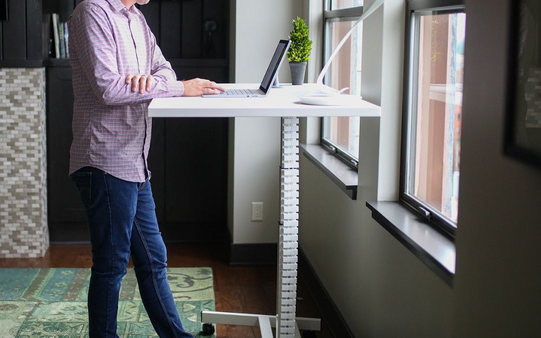 ☆スタンディングデスク 昇降式ノートパソコンロック可能なキャスター