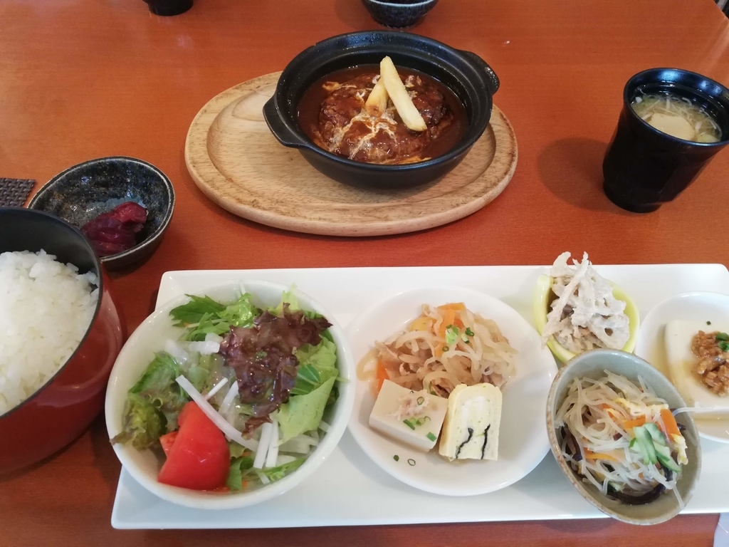 彦根のランチの人気店 あんびゅう で煮込みハンバーグでした 京都在住おじさんのつれづれ雑記帳 グルメ 銭湯 アニメ 映画 Etc