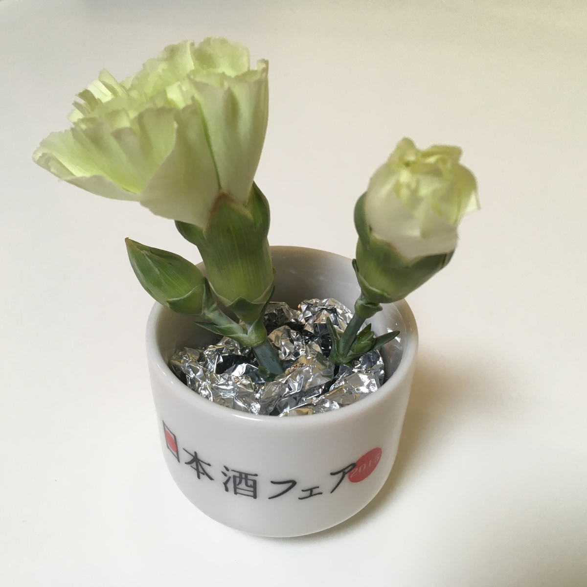 花瓶がない時のアイデア８種 剣山の代わりに で和風アレンジも コツコツりすの改善生活