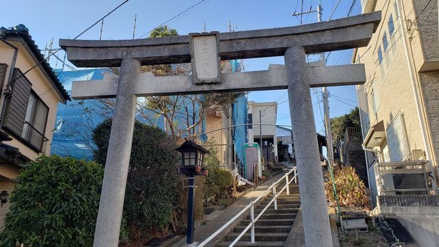 富士山神社の鳥居　第一の鳥居