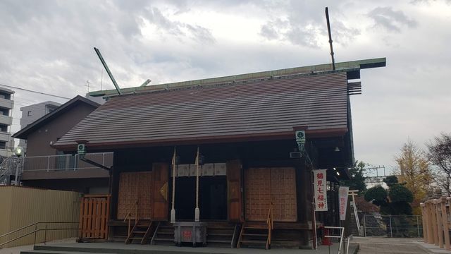鶴見神社の拝殿