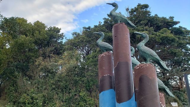 城ケ島　ウミウの銅像