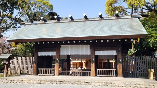 伊勢山皇大神宮拝殿