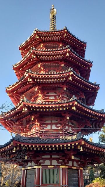 川崎大師の八角五重塔