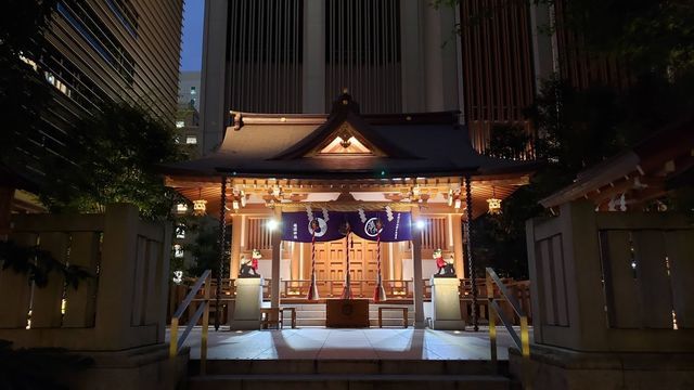 夜の福徳神社